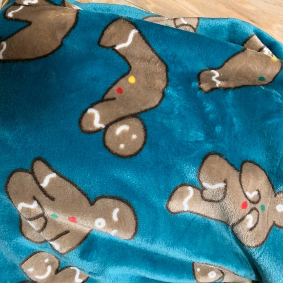 Christmas Gingerbread Man Plush Yoga Throw Plush Oversized Blanket Holiday brown - Picture 6 of 9